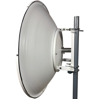 Antena Direccional / 4 ft / 5.9-7 GHz / Ganancia 36 dBi / SLANT de 45 ° y 90° / Ideal para radios (C060940C121C) / Incluye Jumpers con conector N-Macho a RSMA / montaje y radomo incluido.