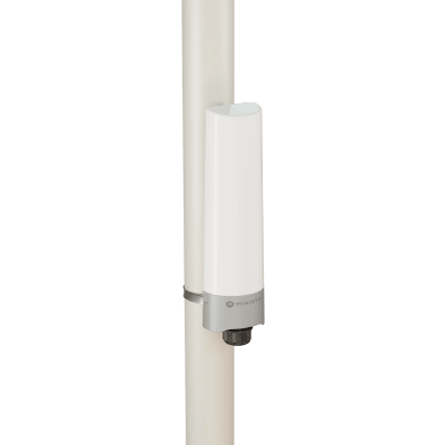 (GPeRx4) Extensor PoE administrable SwOS para exterior/ 3 puertos de salida af/at / PoE IN 90 Wats / Puertos Aislados