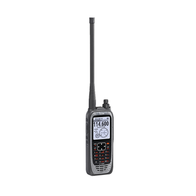 [142192] Radio portátil aéreo VHF con display de 2.3 pulgadas y teclado, 6W (PEP) de potencia, navegación, bluetooth y GPS, batería, cargador, antena y clip incluidos