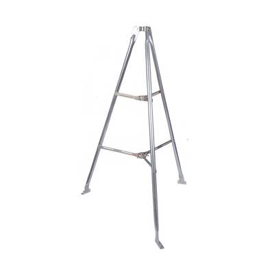 [195973] Montaje de tripie para exterior, altura total del tripie 1.52 m. Compatible con mástiles de hasta 3 m de largo 1  1/4 a 2" de diámetro 